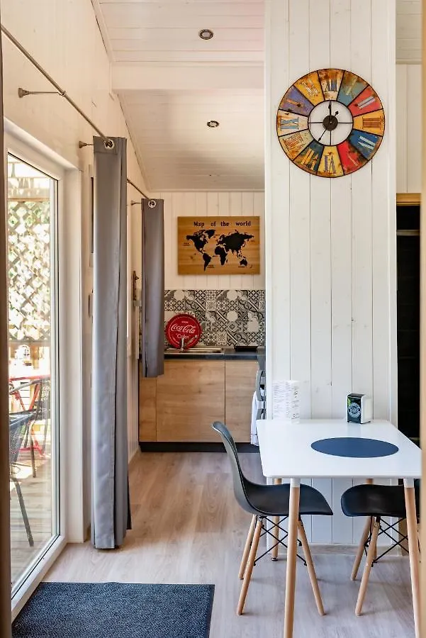 Guest house Les Minis Homes Du Bugey - Eco-Lodge City, Un Refuge En Hyper Centre Amberieu-en-Bugey